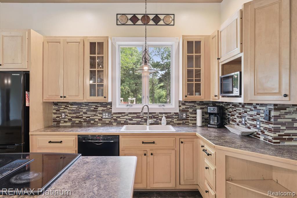 3302 Rolston Road, Linden, MI 48430 — Photo 18