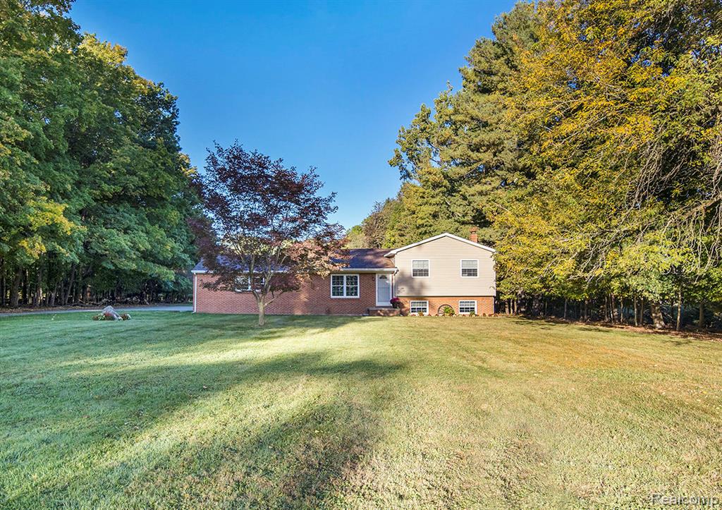 2486 Bowman Road, Imlay City, MI 48444 — front exterior