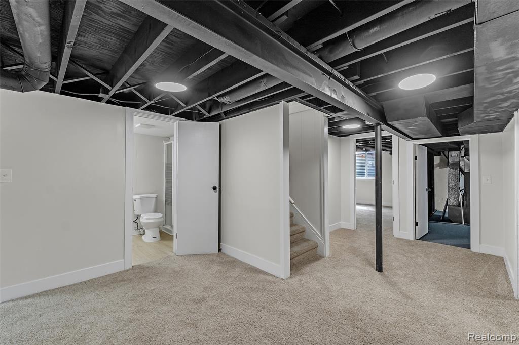22653 Woolsey, Novi, MI — Photo 31