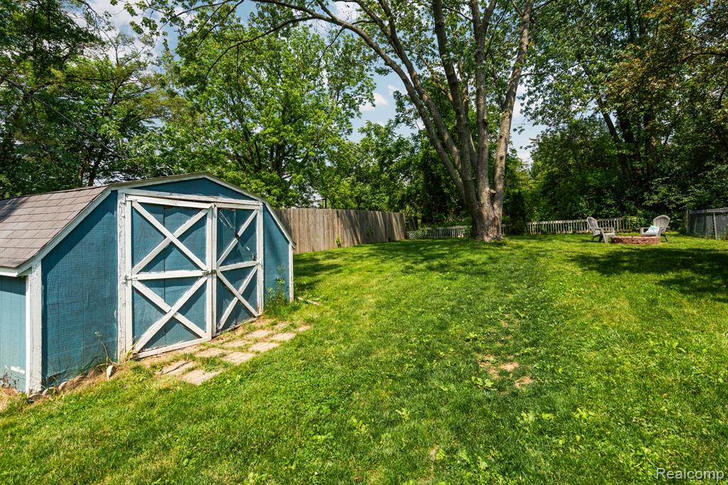 3341 Creek Drive, Ann Arbor, MI 48108 — Photo 39