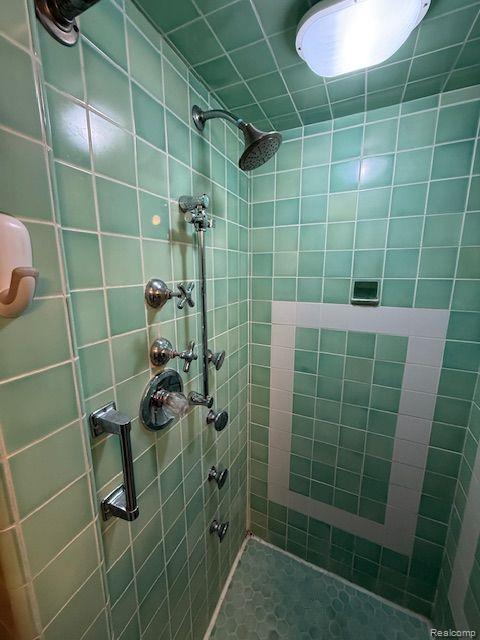 603 NEFF Road, Grosse Pointe, MI 48230 — Photo 21
