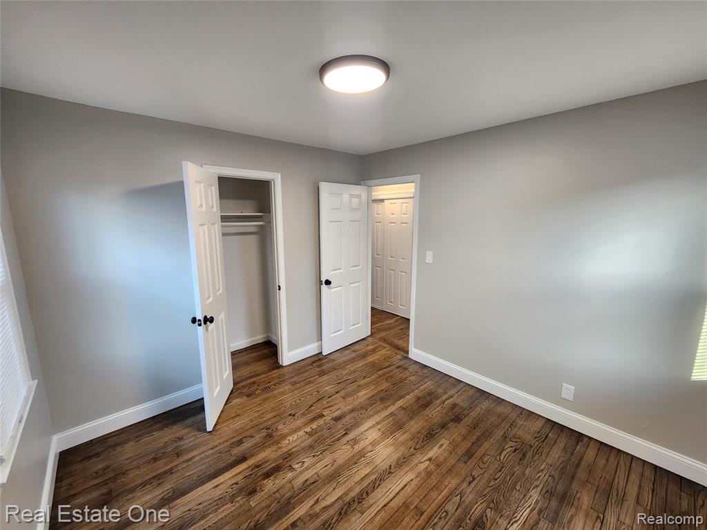 628 E JARVIS Avenue, Hazel Park, MI 48030 — Photo 14