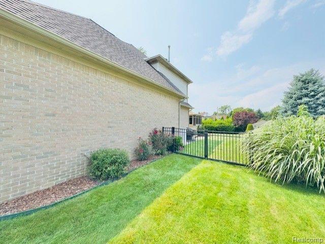 52611 FOREST HILL Drive, Chesterfield, MI 48047 — Photo 4