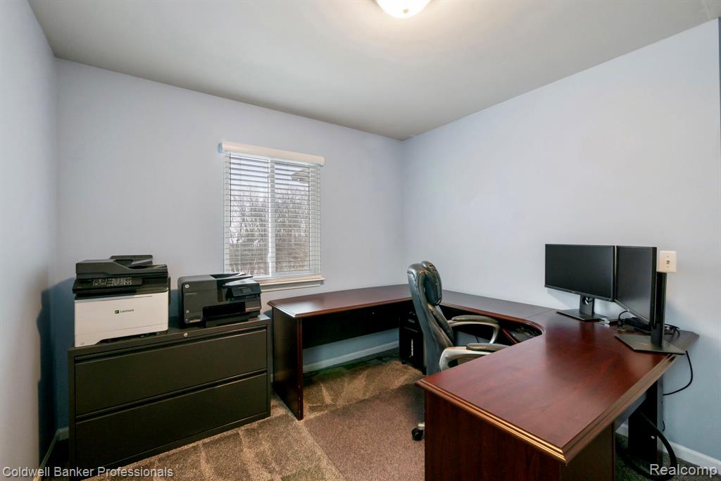 8525 Barrington Drive, Ypsilanti, MI 48198 — Photo 39