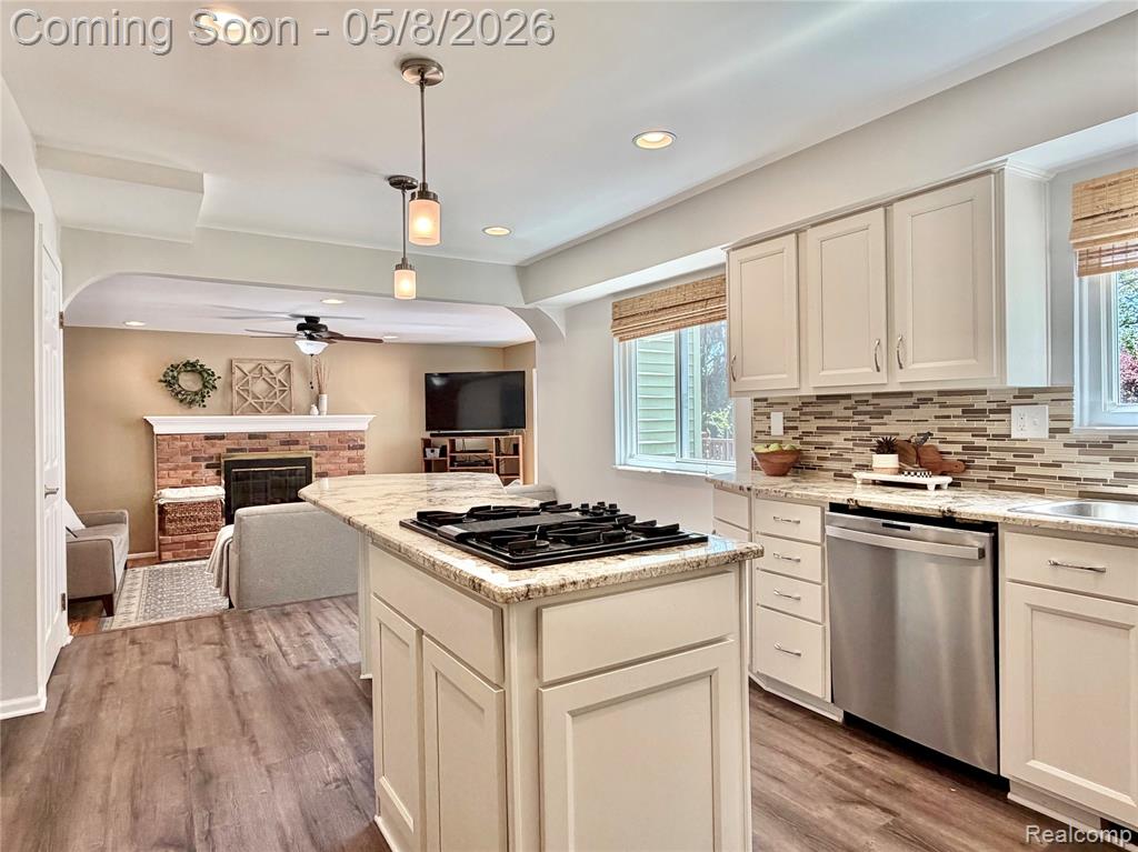 5028 Aintree Road, Rochester, MI 48306 — Photo 12