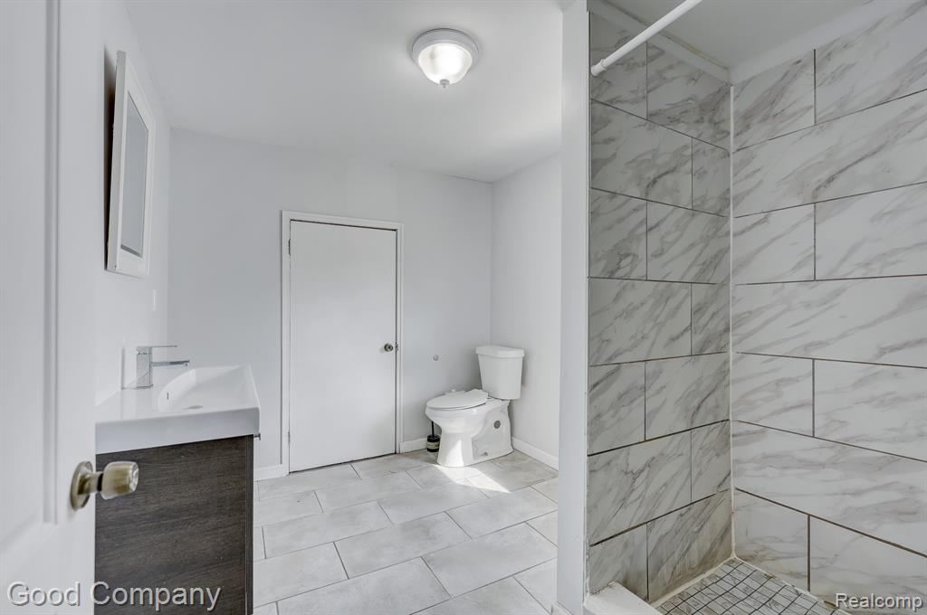 813 S Center Street, Royal Oak, MI 48067 — Photo 27