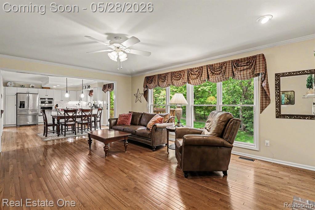 7355 Oakstone Drive, Clarkston, MI 48348 — Photo 12