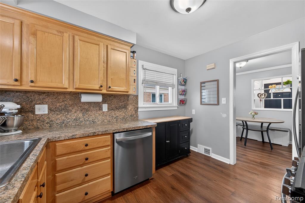 33225 Florence Street, Garden City, MI — Photo 11