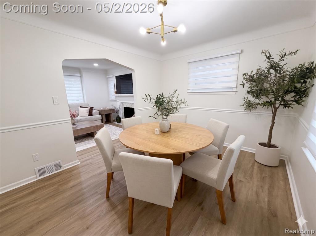 7001 Mayburn Street, Dearborn Heights, MI 48127 — Photo 9