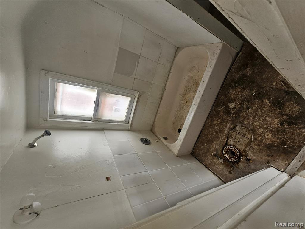 8086 Almont Street, Detroit, MI 48234 — Photo 9