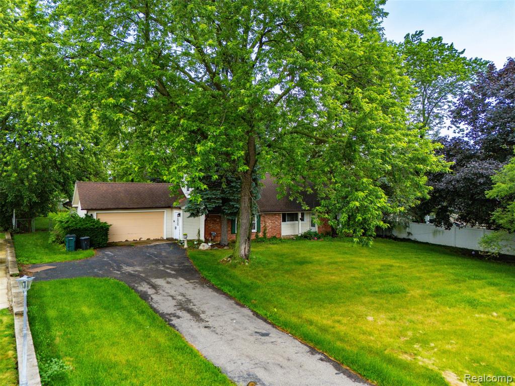 750 W Square Lake Road, Troy, MI 48098 — Photo 5