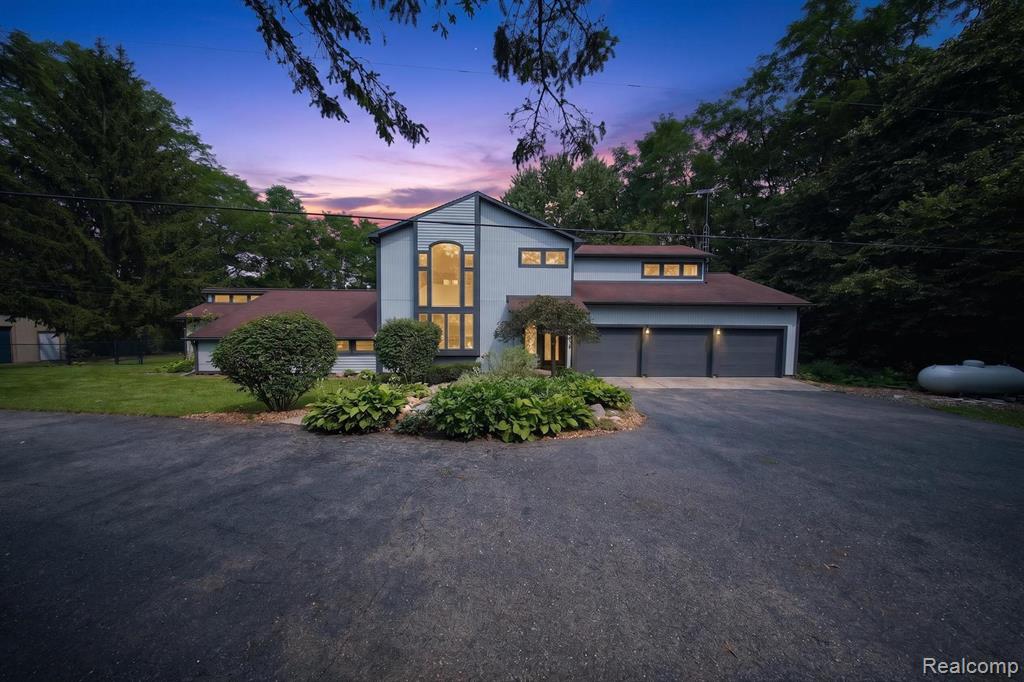 9319 Faussett Road, Fenton, MI 48430