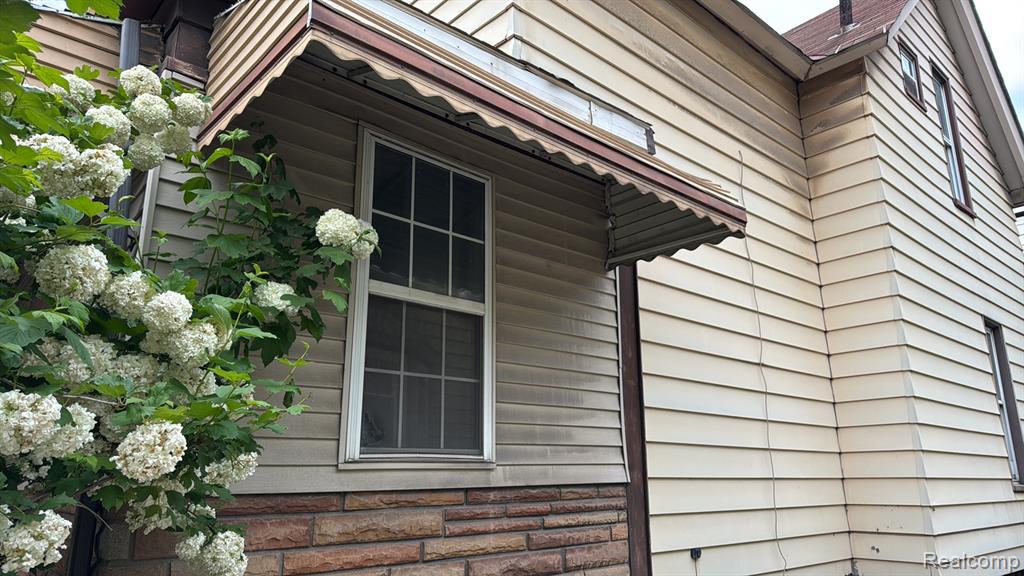19 E Cicotte Street, River Rouge, MI 48218 — Photo 9