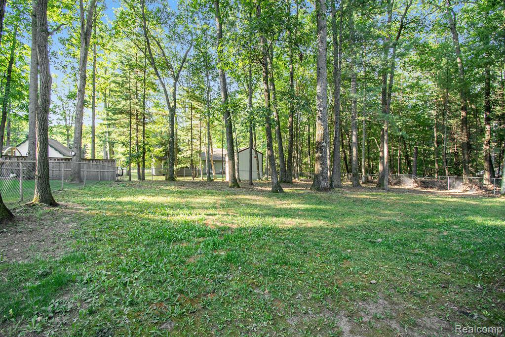 7413 W Nestel Road, Houghton Lake, MI 48629 — Photo 4