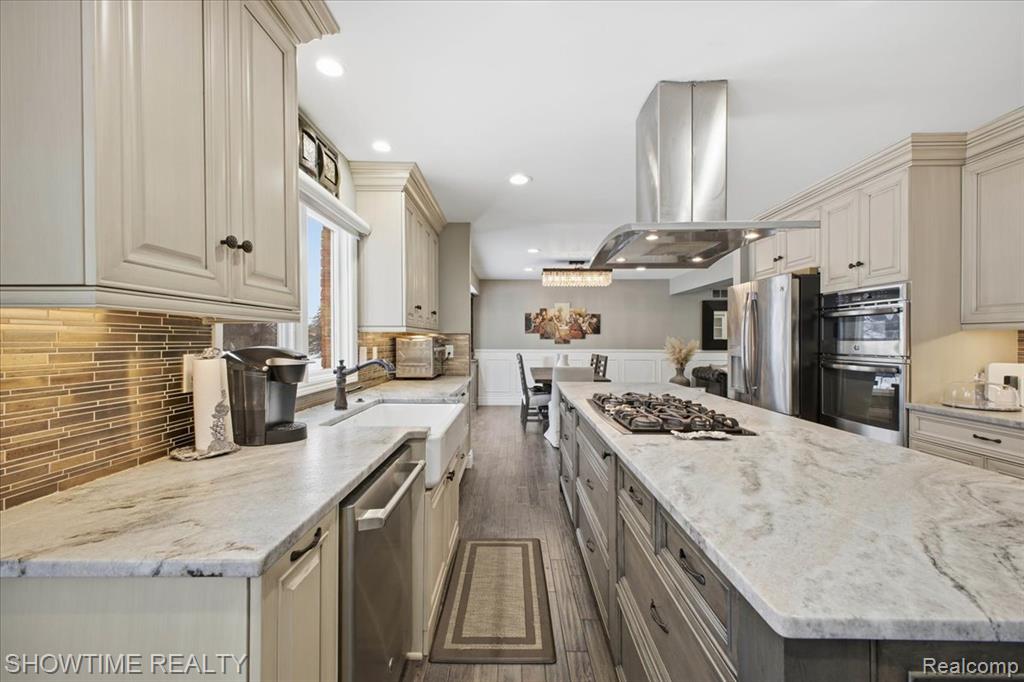 4157 Springbrook Drive, Sterling Heights, MI 48314 — Photo 22