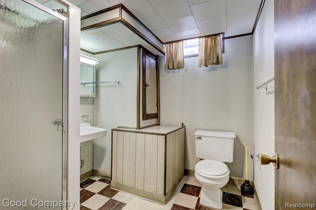 8961 Laurence Avenue, Allen Park, MI 48101 — Photo 35