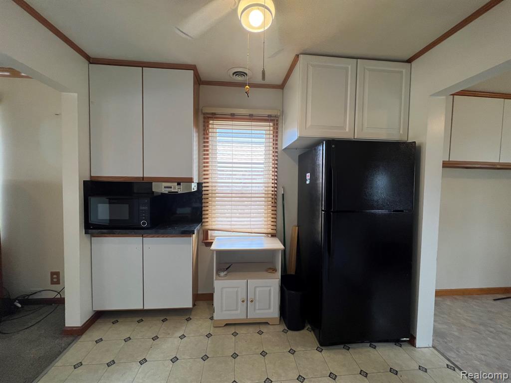 520 E BRICKLEY Avenue, Hazel Park, MI 48030 — Photo 11