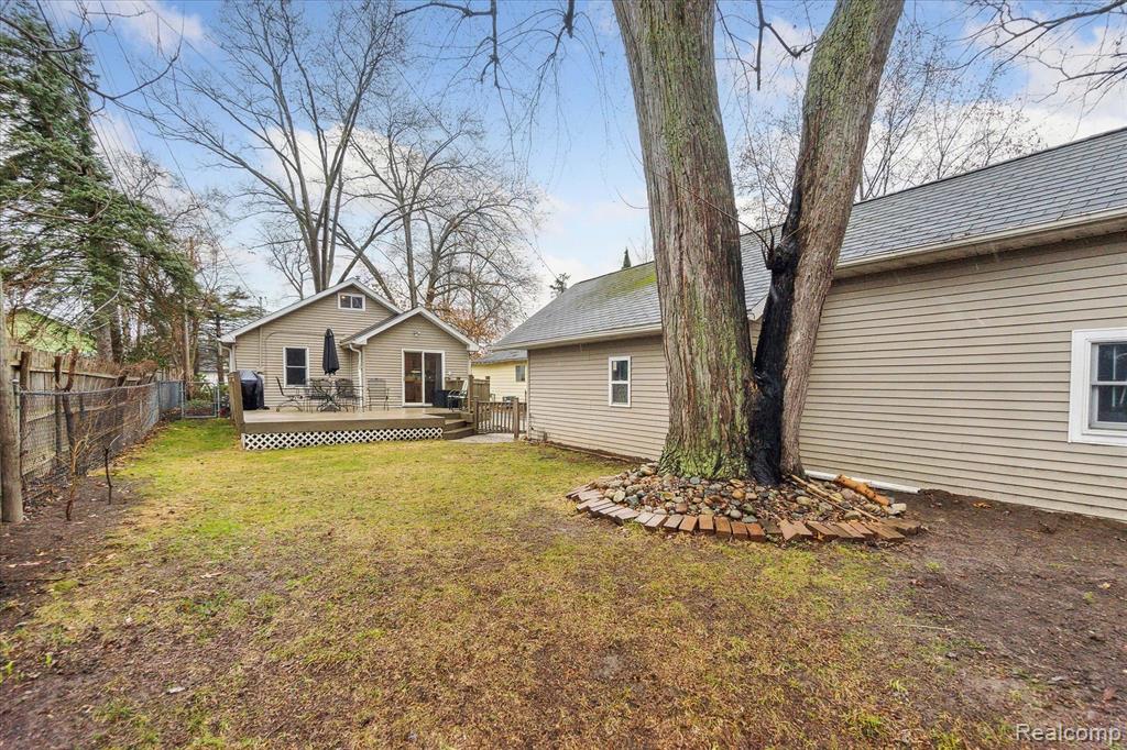 8461 CASCADE Street, Commerce Twp, MI 48382 — Photo 28