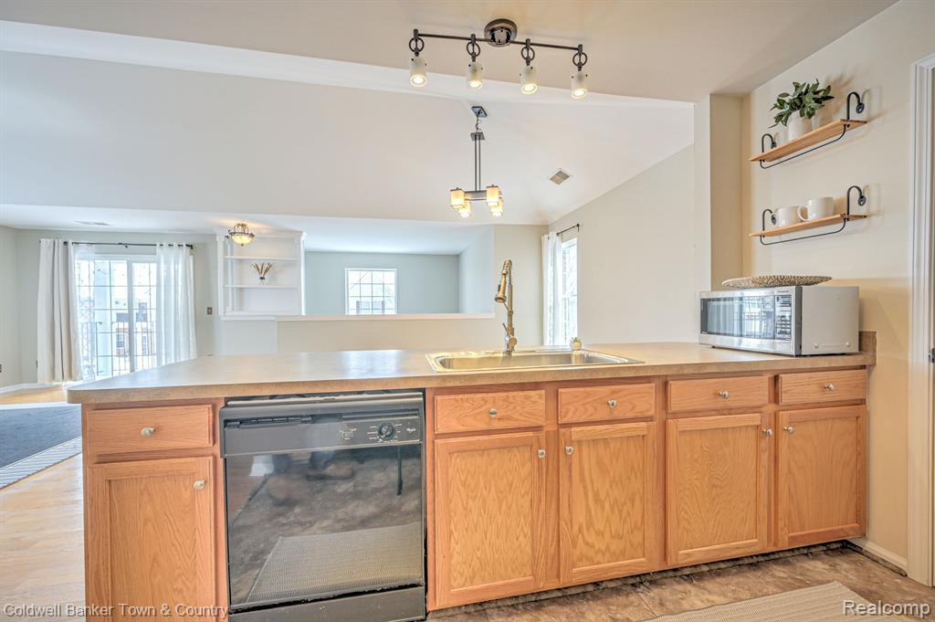 3364 KNEELAND Circle, Howell, MI 48843 — Photo 18