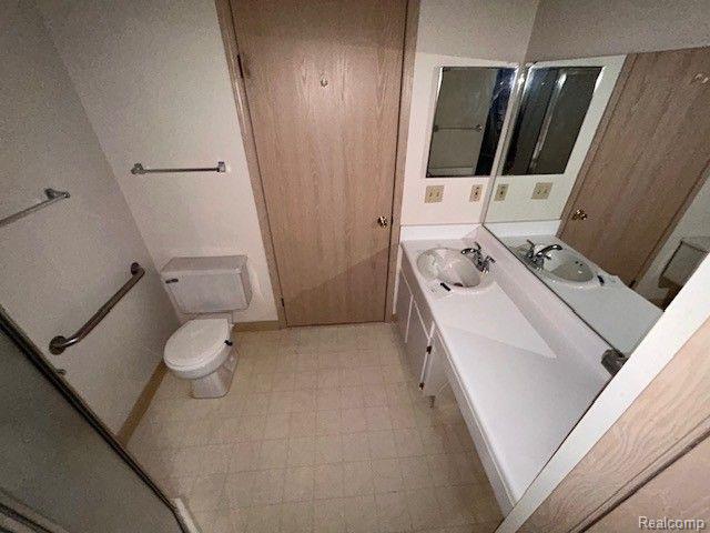 618 PERRY CREEK Drive, Grand Blanc, MI 48439 — Photo 12