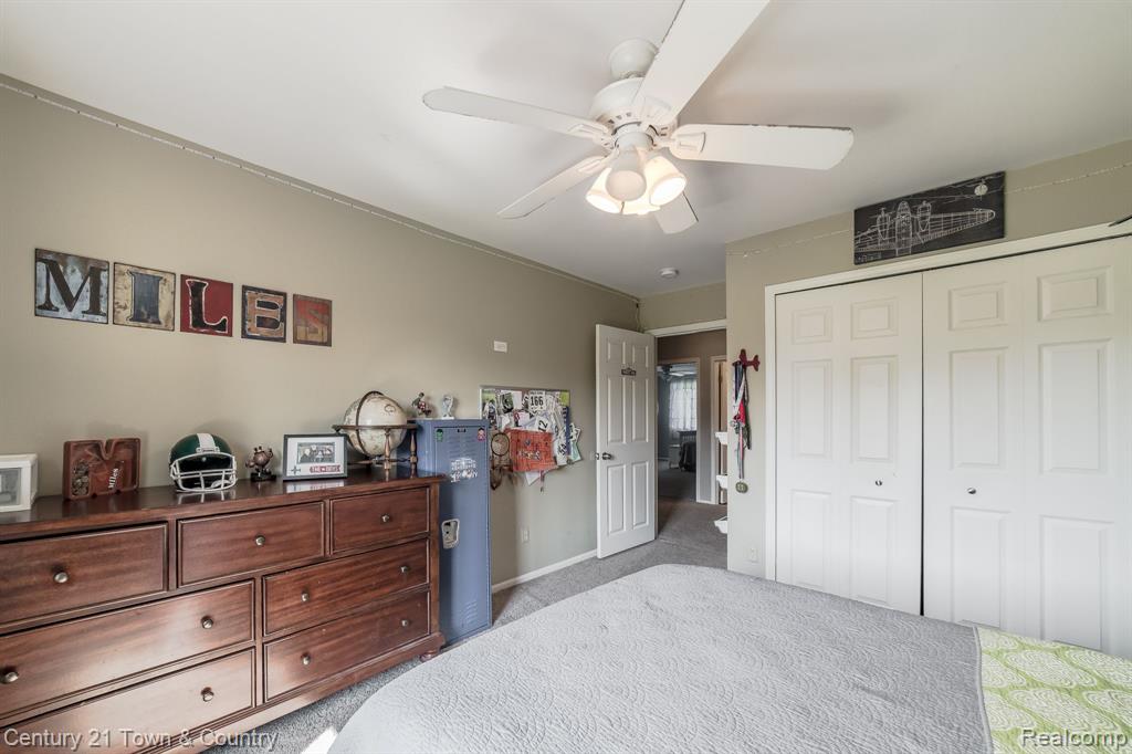 914 SHREWSBURY Drive, Clarkston, MI 48348 — Photo 38