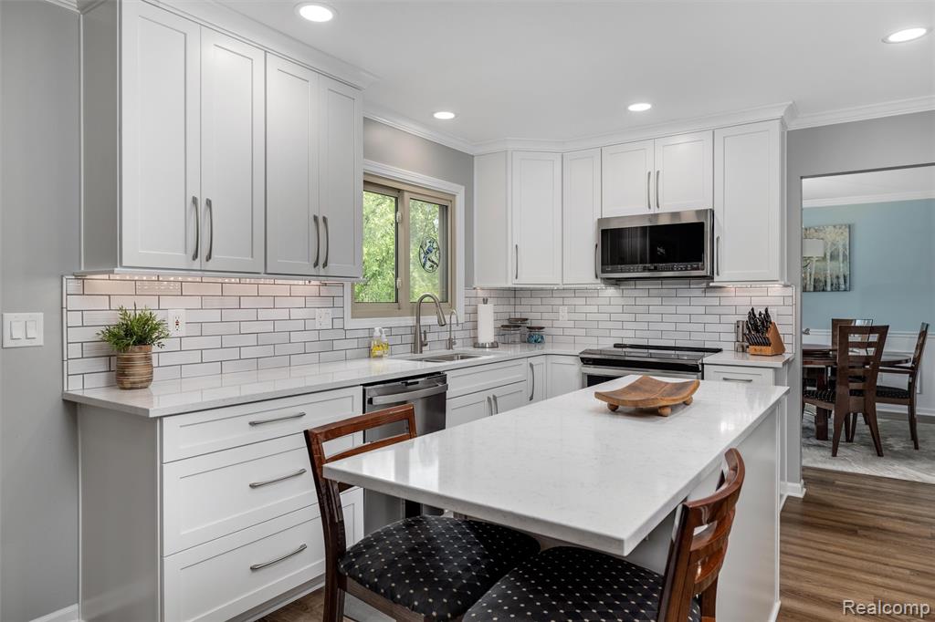 57694 Hidden Timbers Drive, South Lyon, MI 48178 — Photo 8