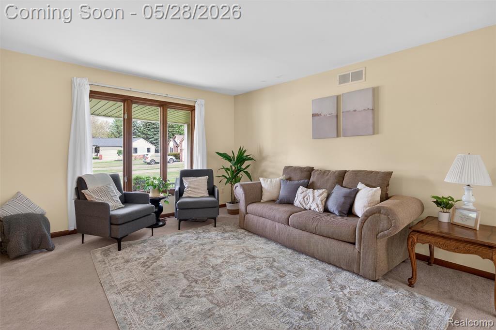 3411 Foxhollow Court, Washington, MI — Photo 9