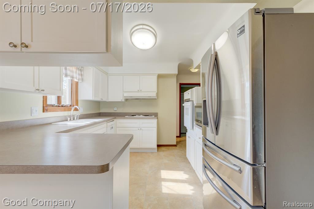 53625 Shelby Road, Utica, MI 48316 — Photo 12