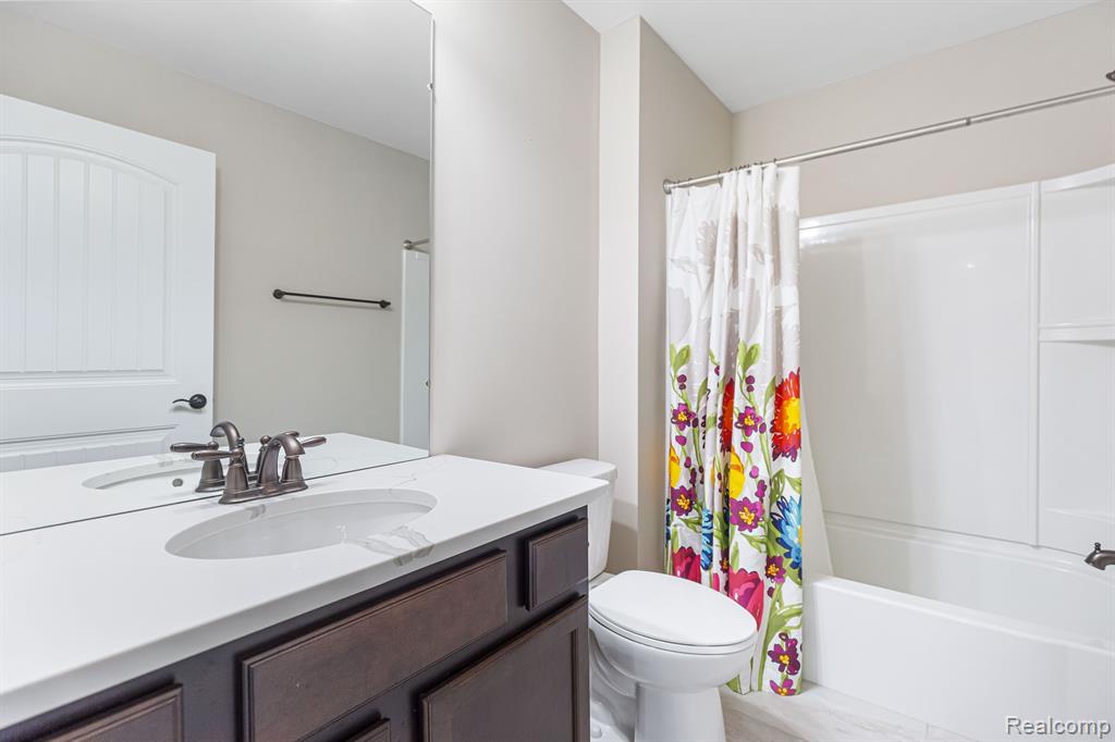 3995 ASHDALE Way, Clarkston, MI 48348 — Photo 44