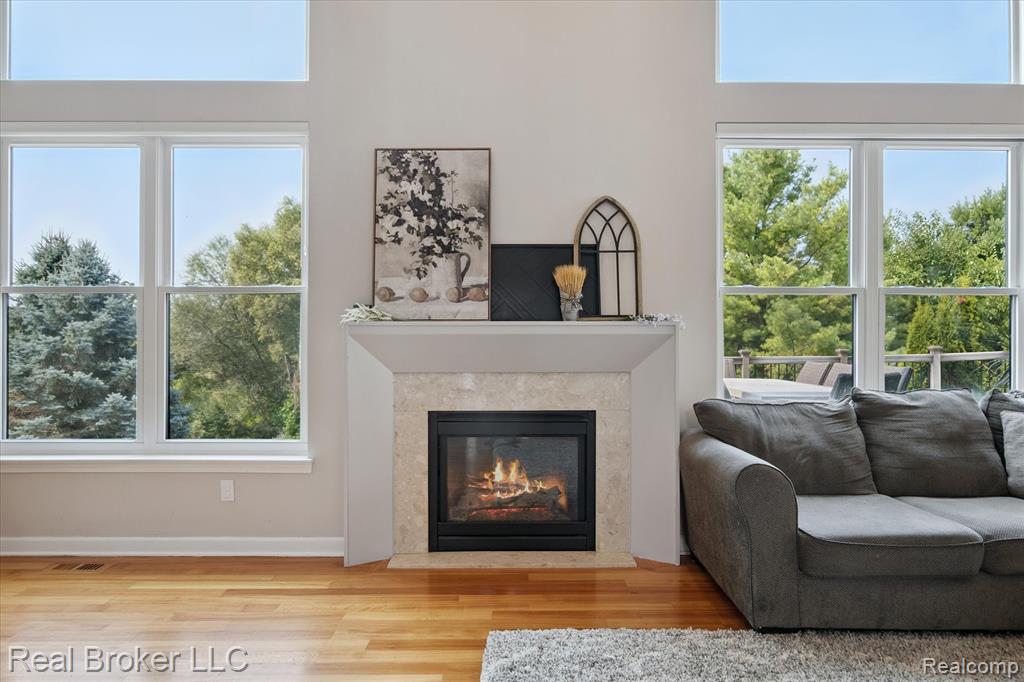 8567 Hummingbird, Commerce Twp, MI 48382 — Photo 13