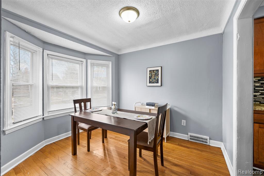 18239 Saint Marys Street, Detroit, MI 48235 — Photo 13
