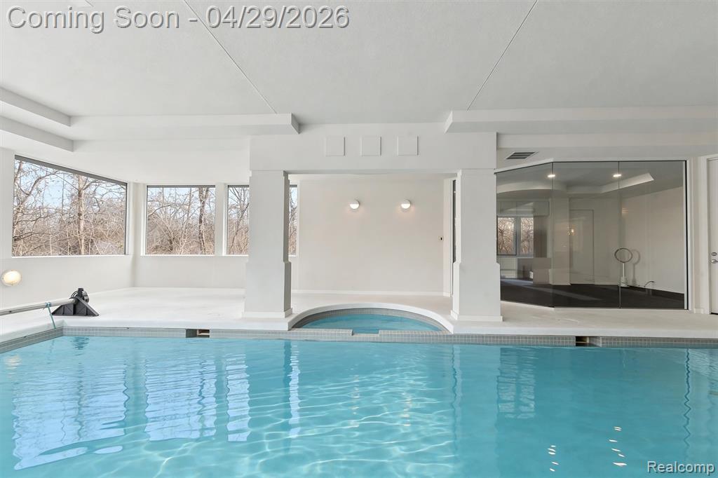 1208 HIDDEN LAKE Drive, Bloomfield Hills, MI 48302 — Photo 21