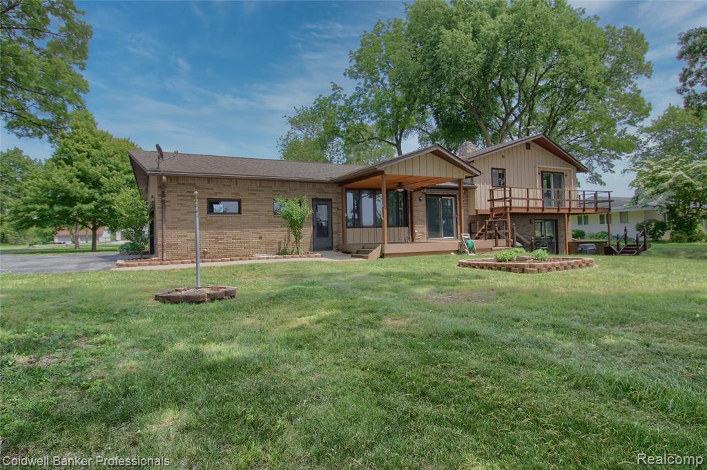 11770 Sunset Lane, Belleville, MI 48111 — Photo 40