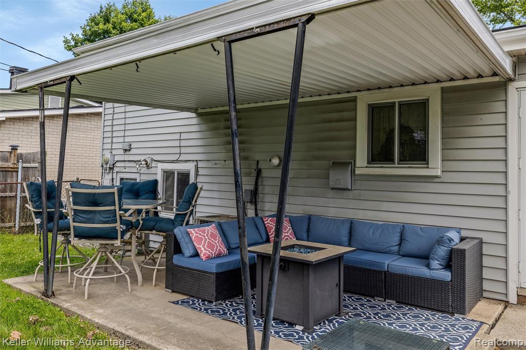 9428 Oak Street, Taylor, MI 48180 — Photo 26