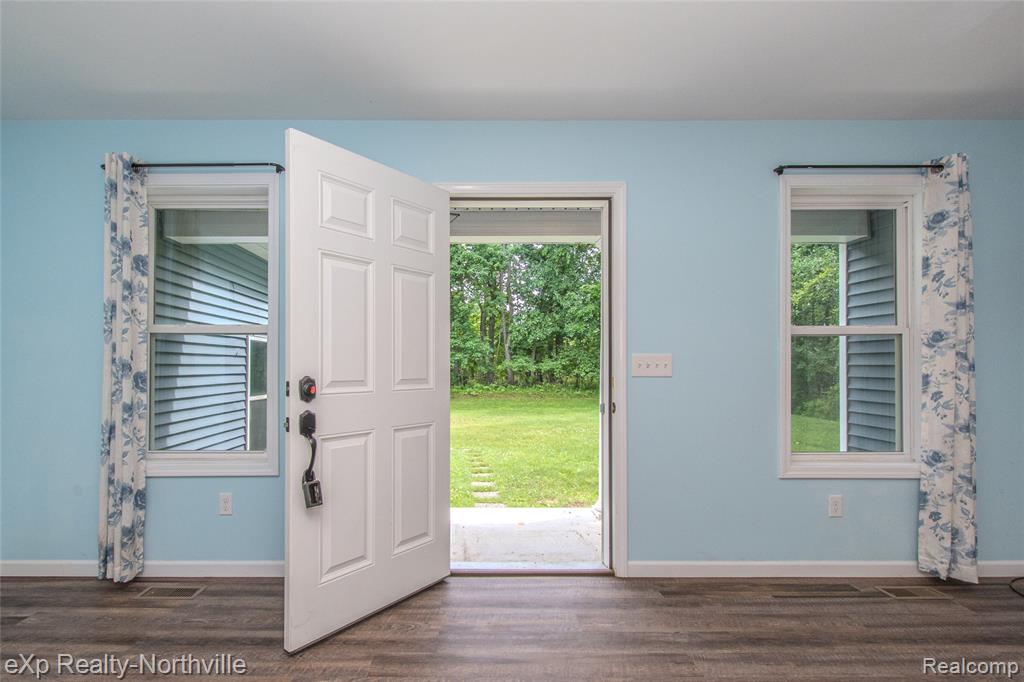 1765 Parker Road, Holly, MI 48442 — Photo 5