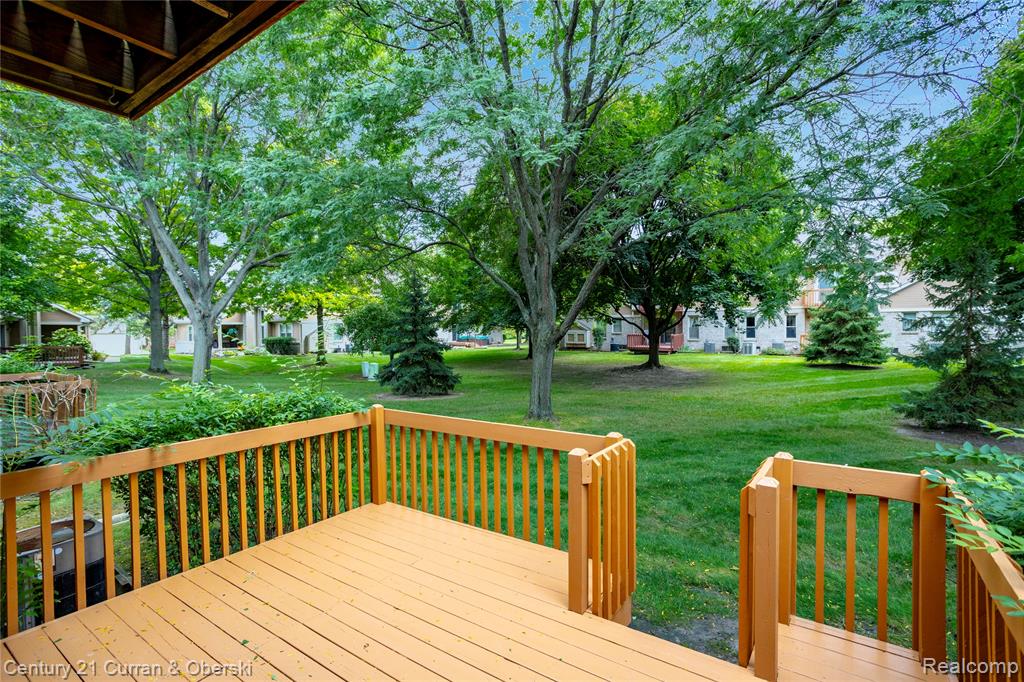 9429 Westwind Drive, Livonia, MI 48150 — Photo 34