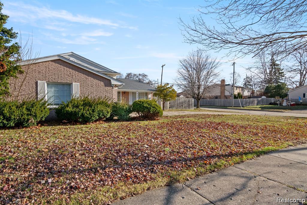4513 Larme Avenue, Allen Park, MI 48101 — Photo 5