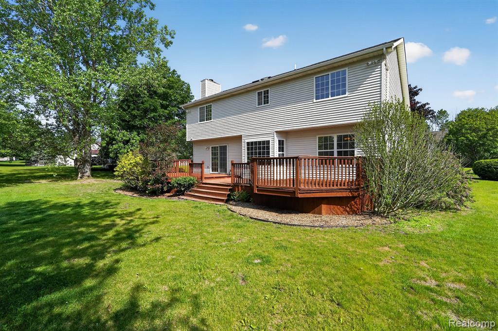 5195 Wyndham Place, Fenton, MI 48430 — Photo 4
