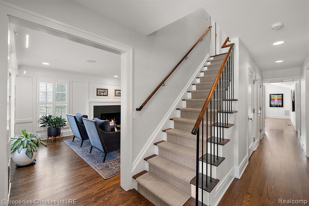 908 CHESTERFIELD Avenue, Birmingham, MI 48009 — Photo 3