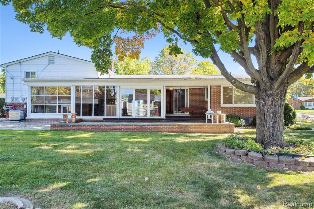 862 JUNEAU Road, Ypsilanti, MI 48198 — Photo 47