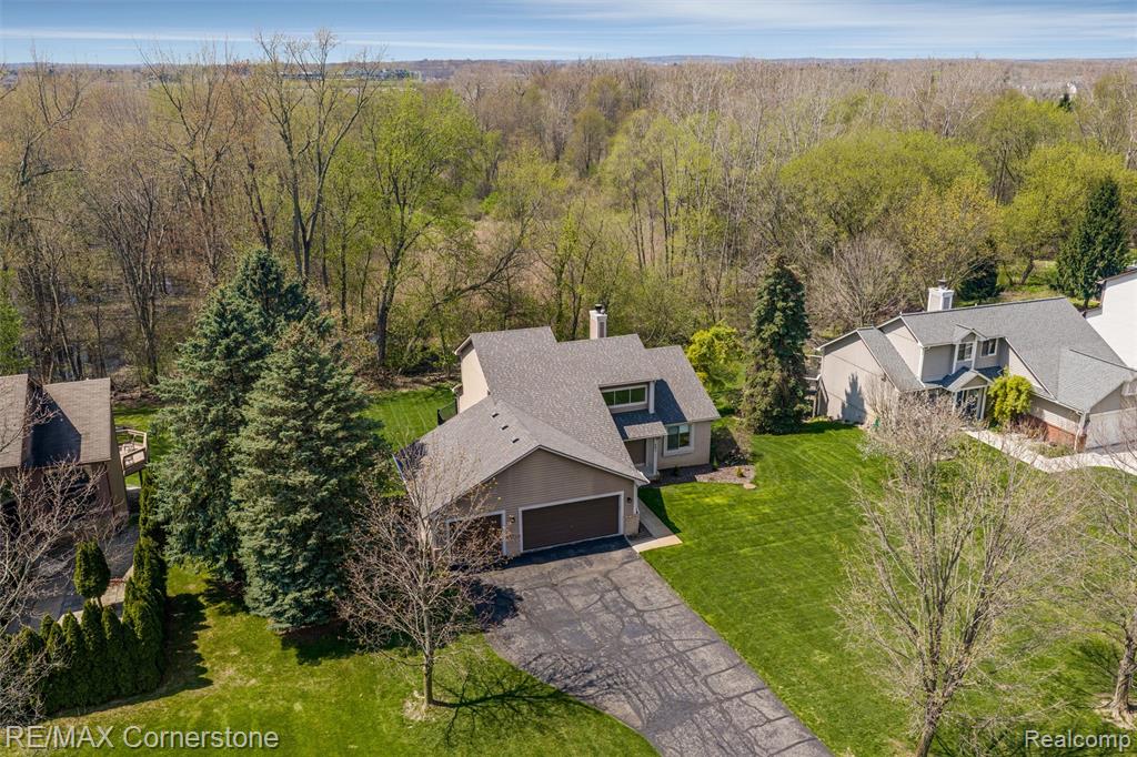 501 Alexander Drive, Commerce Twp, MI 48390 — Photo 31