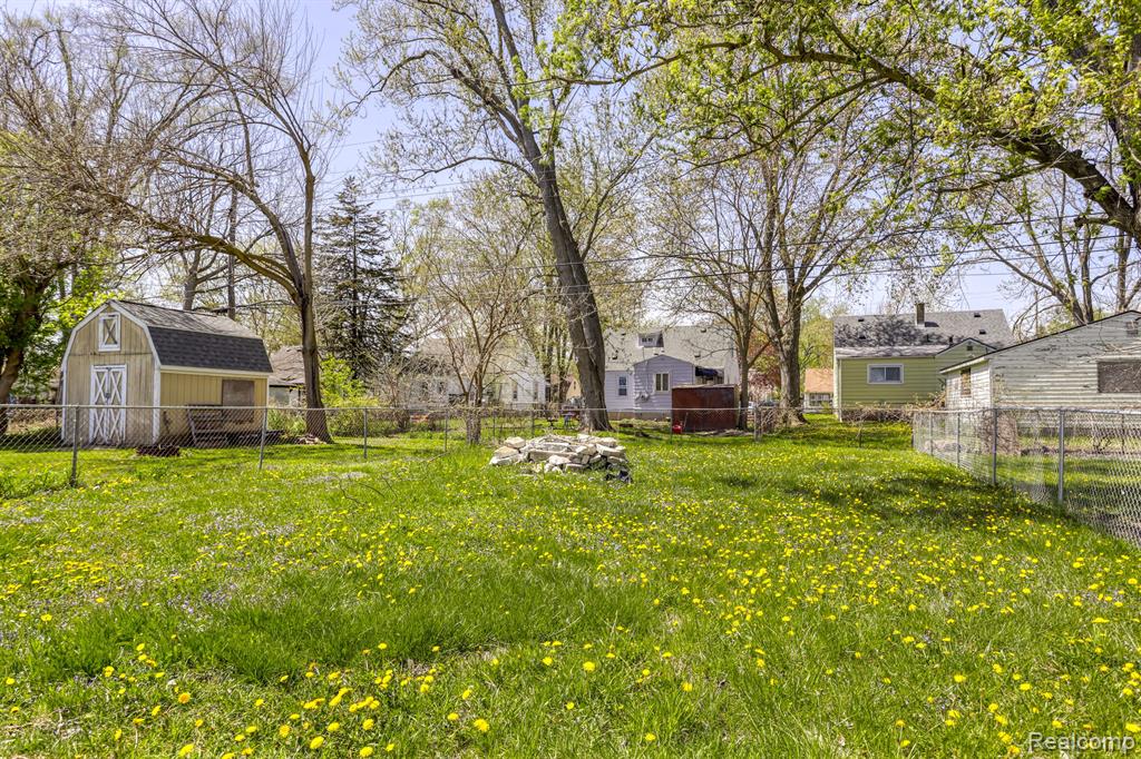 6330 HAMPDEN Street, Taylor, MI — Photo 9