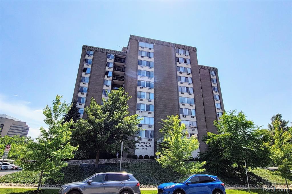 1050 Wall Street, 2E, Ann Arbor, MI 48105 — front exterior