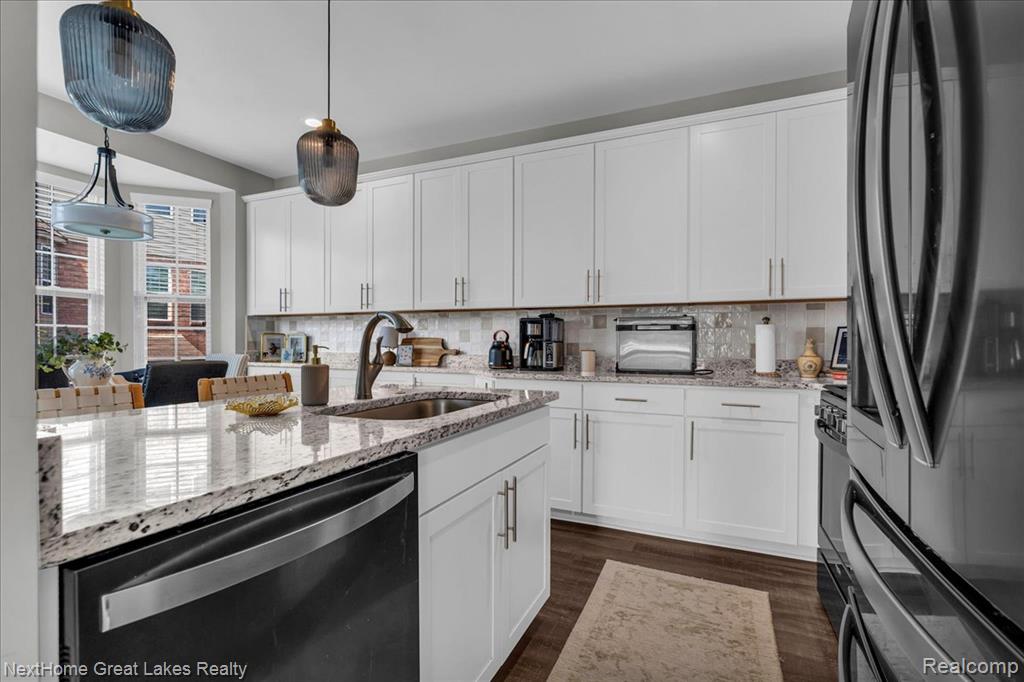 56717 Long Island Drive, Shelby Twp, MI 48316 — Photo 13