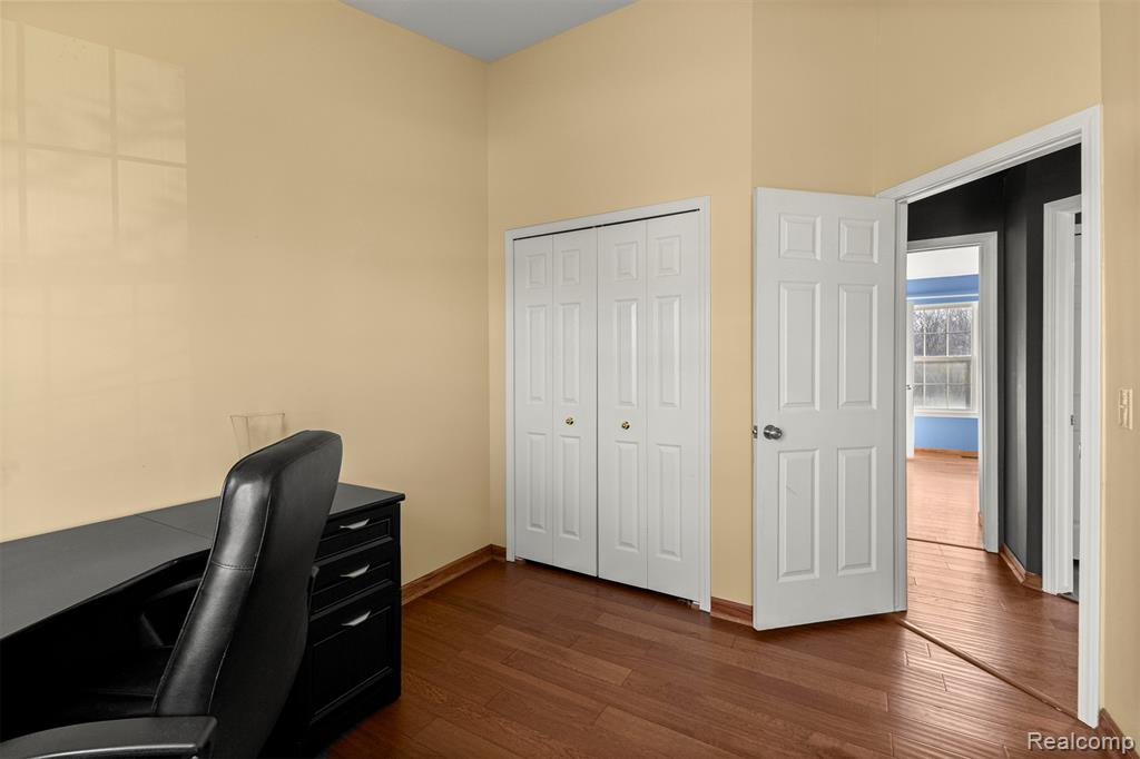 7595 Streamwood Drive, Ypsilanti, MI 48197 — Photo 18