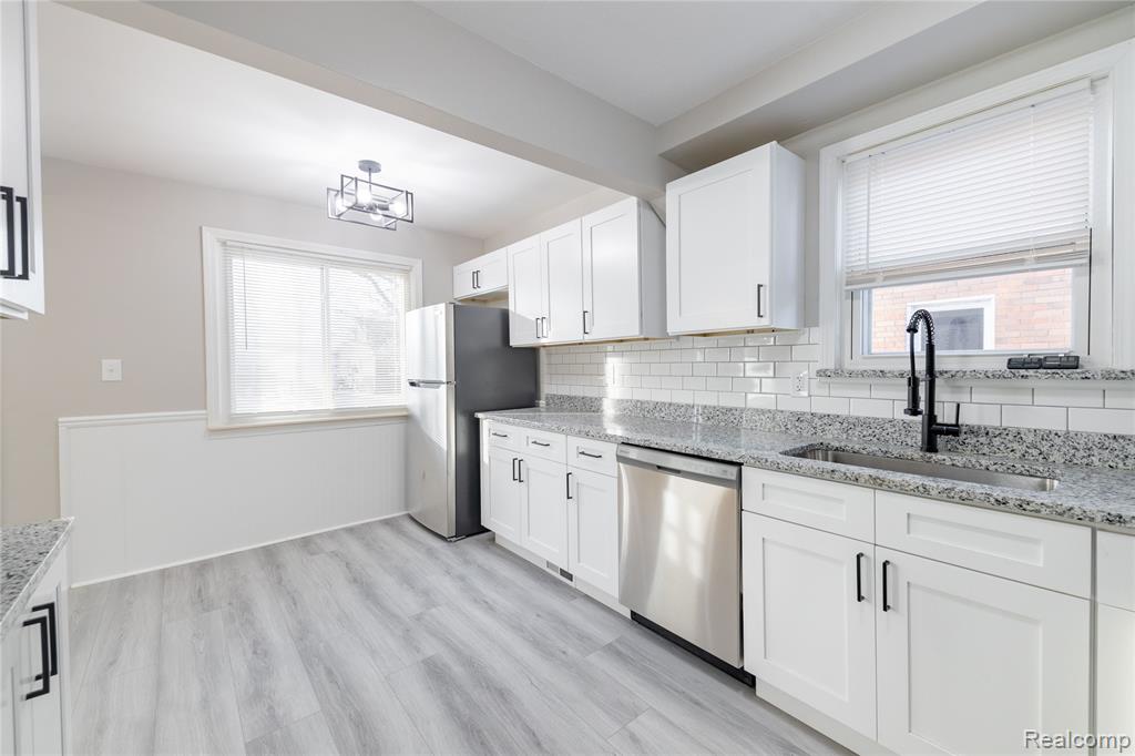 9255 Hubert Avenue, Allen Park, MI 48101 — Photo 11