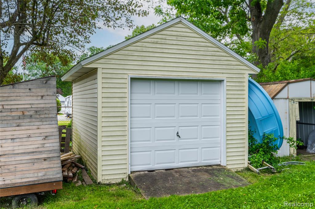 7800 Maple Street, Birch Run, MI 48415 — Photo 26