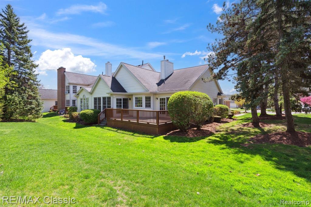 39508 VILLAGE RUN Drive, Northville, MI 48168 — Photo 5
