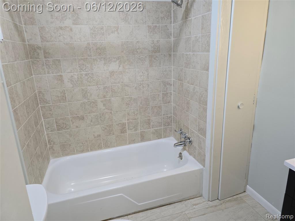 46 Michigan Street, Mount Clemens, MI 48043 — Photo 6