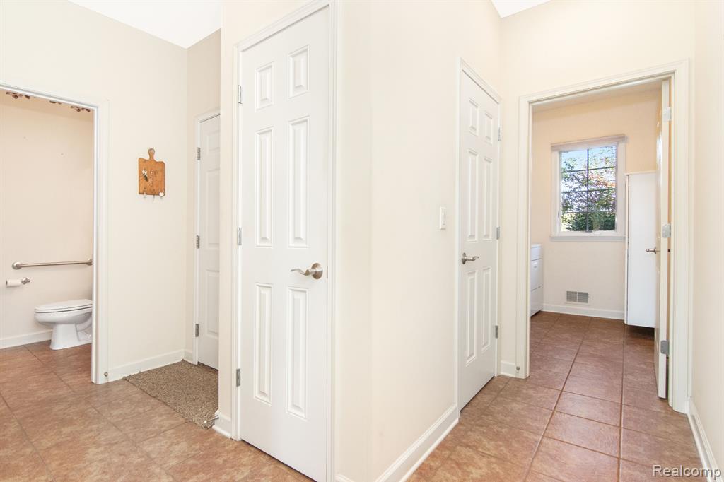 2481 ANDREW THOMAS Trail, Ann Arbor, MI 48103 — Photo 28